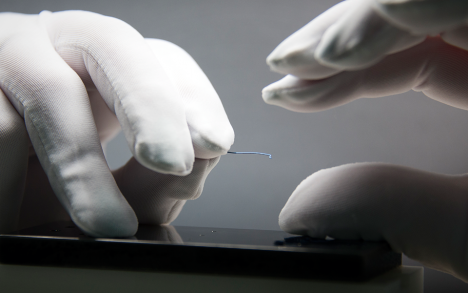Verifying and correcting&nbsp;flatness for each individual hand.
